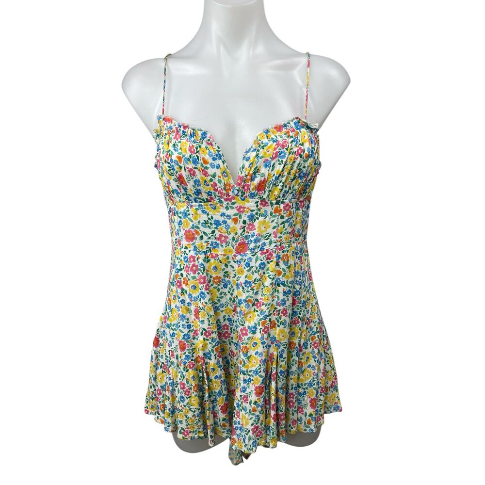 Victoria + Sophia Multicolor Floral Sleeveless Cami Sweetheart Romper Shorts M